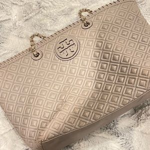 Tory Burch Fleming Quilted Shoulder Bag - Gray